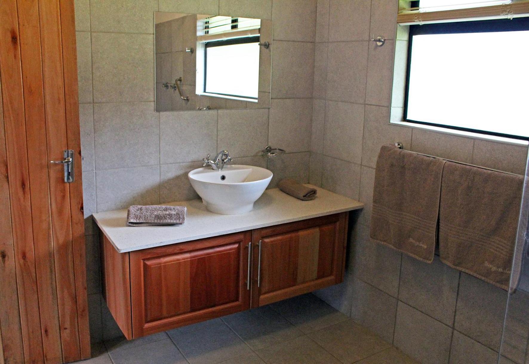 Sungubala Eco Camp Villa Bergville Bagian luar foto