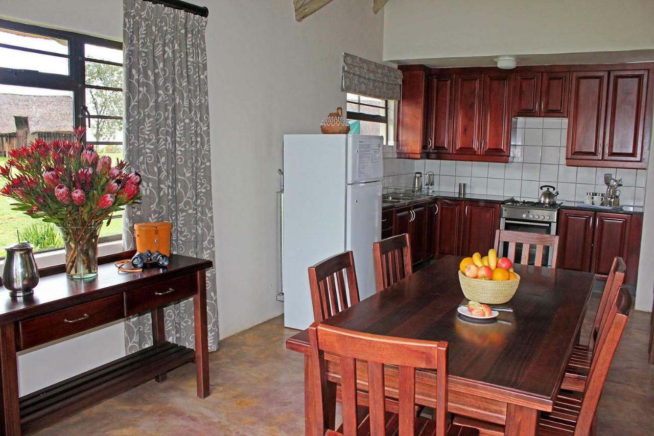 Sungubala Eco Camp Villa Bergville Bagian luar foto